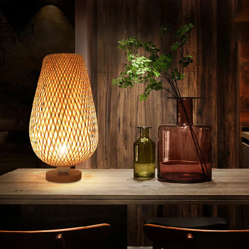 THE ART OF COMBINING LIGHTING AND ACCESSORIES